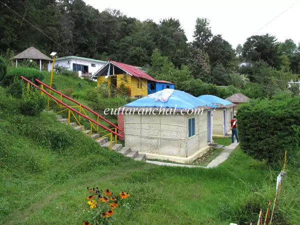 Blossom Resort, Kausani