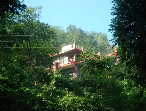 Hill Top Swiss Cottage, Rishikesh