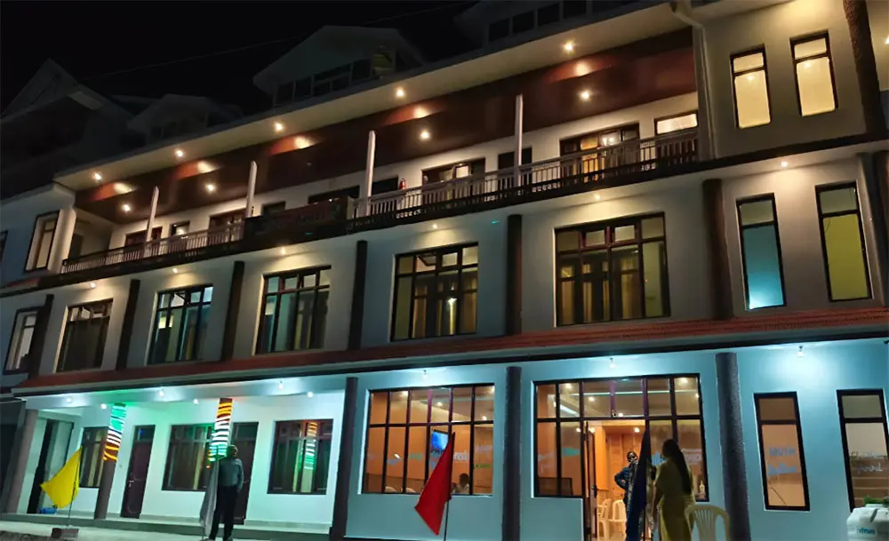 Kailash, Dharali