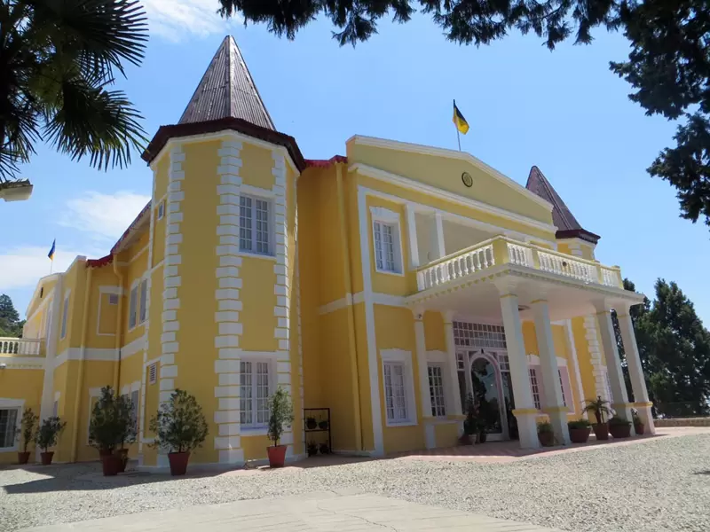 WelcomHeritage Kasmanda Palace, Mussoorie