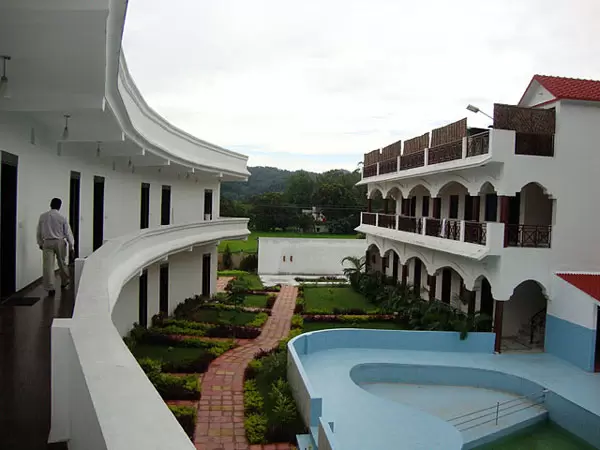 Pine Tree Village Resort, Corbett National Park