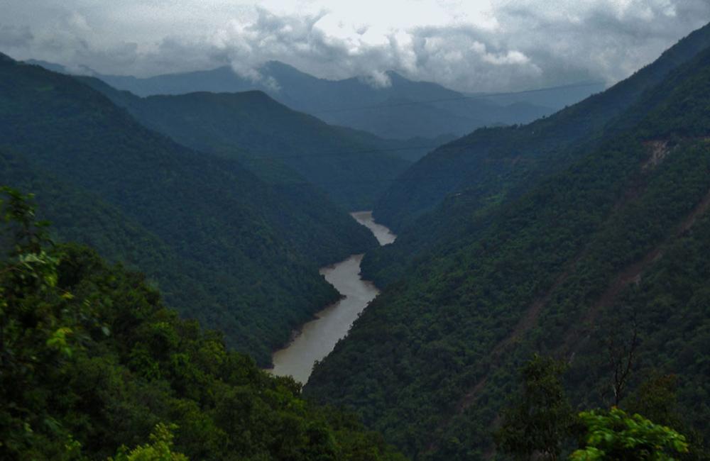 तीन धारा देवप्रयाग - तीन धारा देवप्रयाग उत्तराखंड में सर्वश्रेष्ठ भोजन