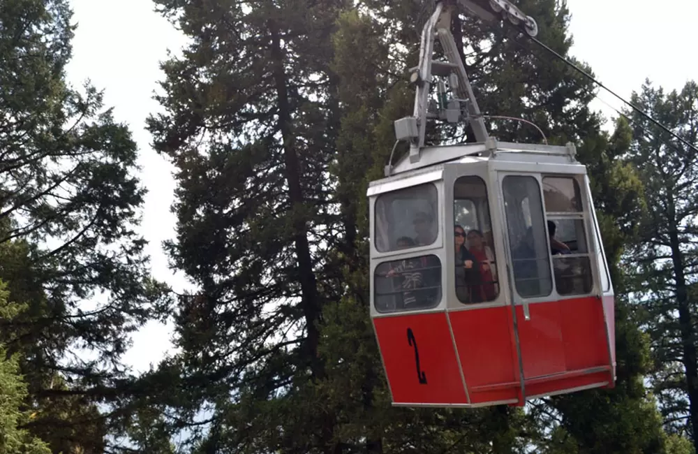 Aerial Ropeway Nainital, One of the popular attractions of Nainital.. Pic: thepalacebelvedere.com