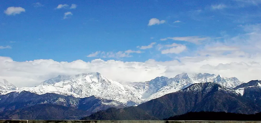 View of snow capped mountains, Taken from Gwaldam to Auli route.. Pic: Mani Padma 