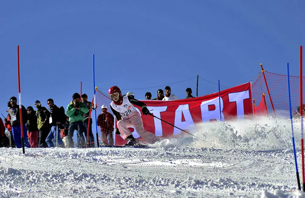 Budget 5 Nights Skiing Course in Auli