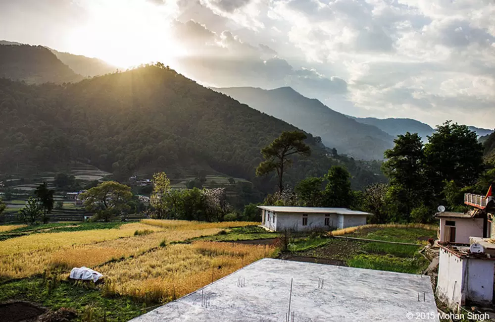 Sunset view - on the way from Uttarkashi to Barkot. Pic: Mohan Singh