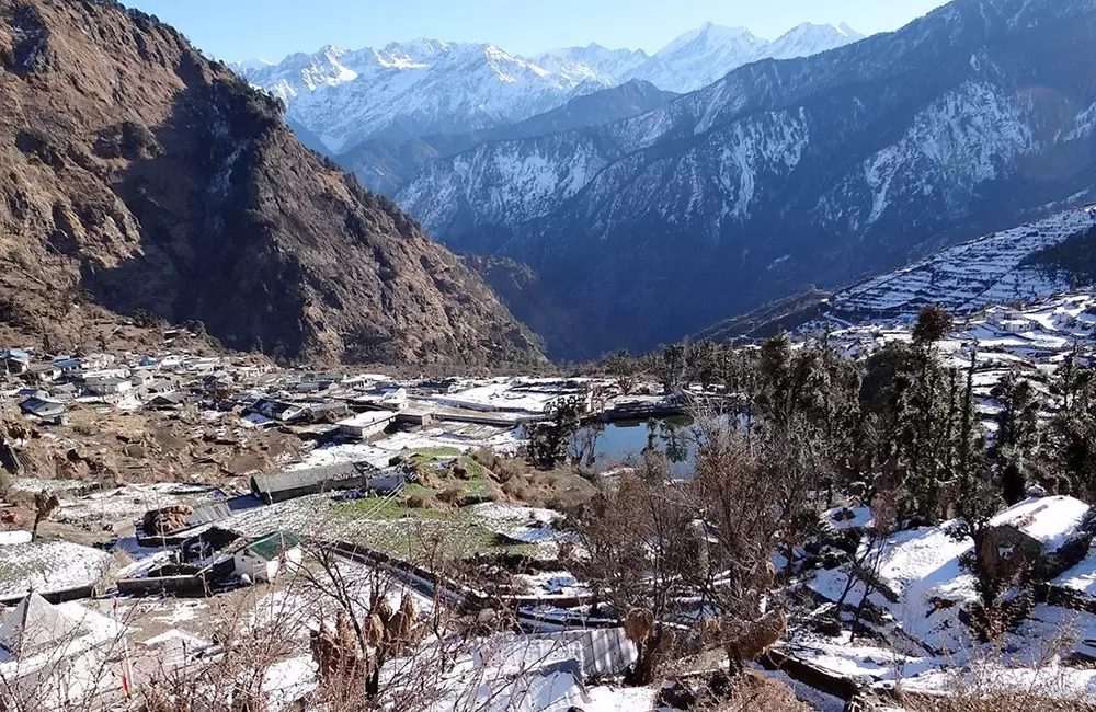 Barsu village in Winters after snowfall. Pic: 