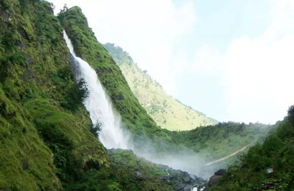 Birthi Falls, Munsiyari. Pic: Vineet Singh