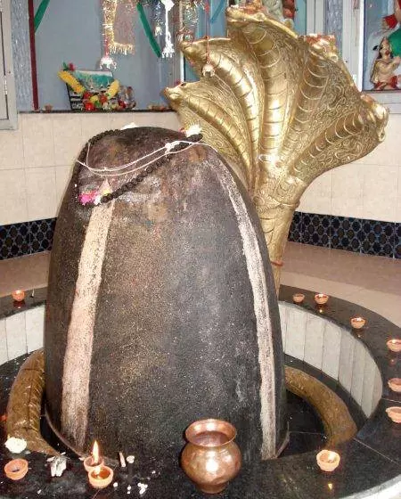 Shivling inside China Haran Mandir. Pic: Mahesh Semwal