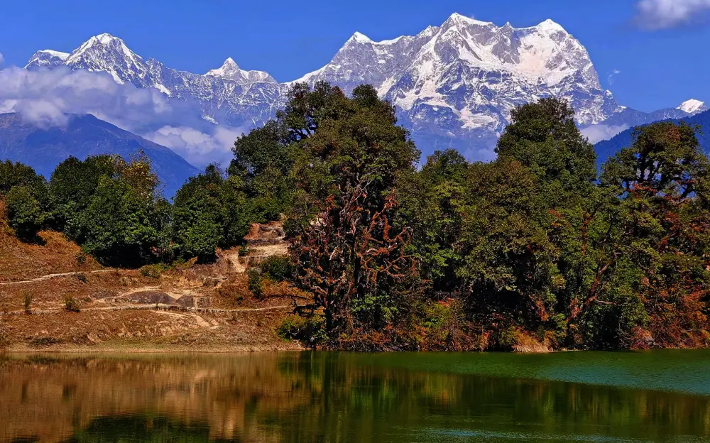 Chaukhambha Himalayan View from Deoriatal. Pic: 