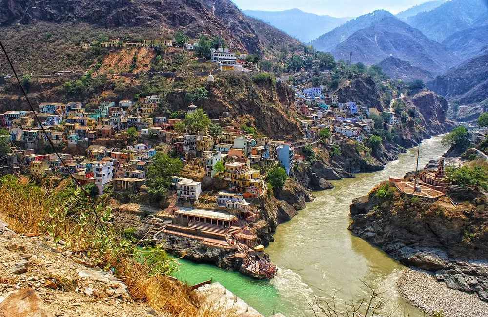 Deoprayag - Confluence of Alaknanda and Bhagirathi. Pic: Pixabay: 4416880