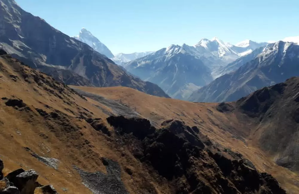 Towards Dharasi Pass. Pic: 