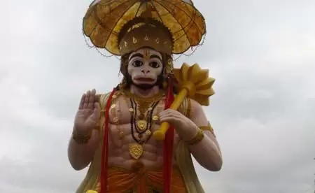 Statue of Lord Hanuman at Hanuman Garhi, Nainital. Pic: Pinterest 