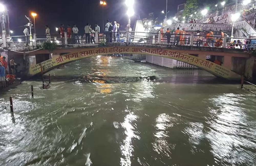 Early morning view of Har-ki-Pauri Haridwar.. Pic: Amit Tyagi (Facebook)