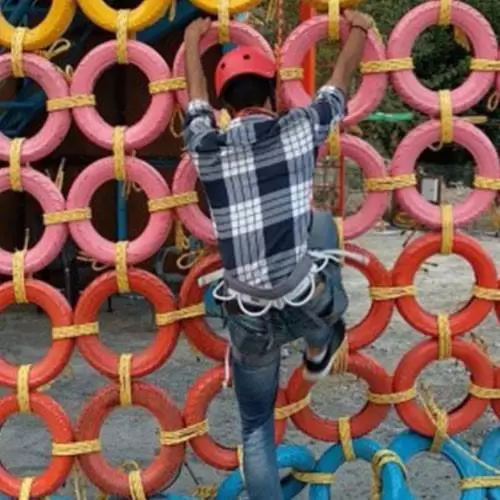 Tyre Wall Climbing. Pic: 