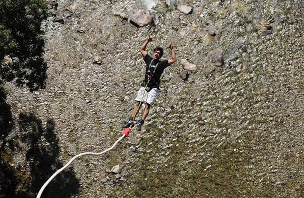 Bunjee Jumping in Rishikesh (83 mts). Pic: Jumpin Heights