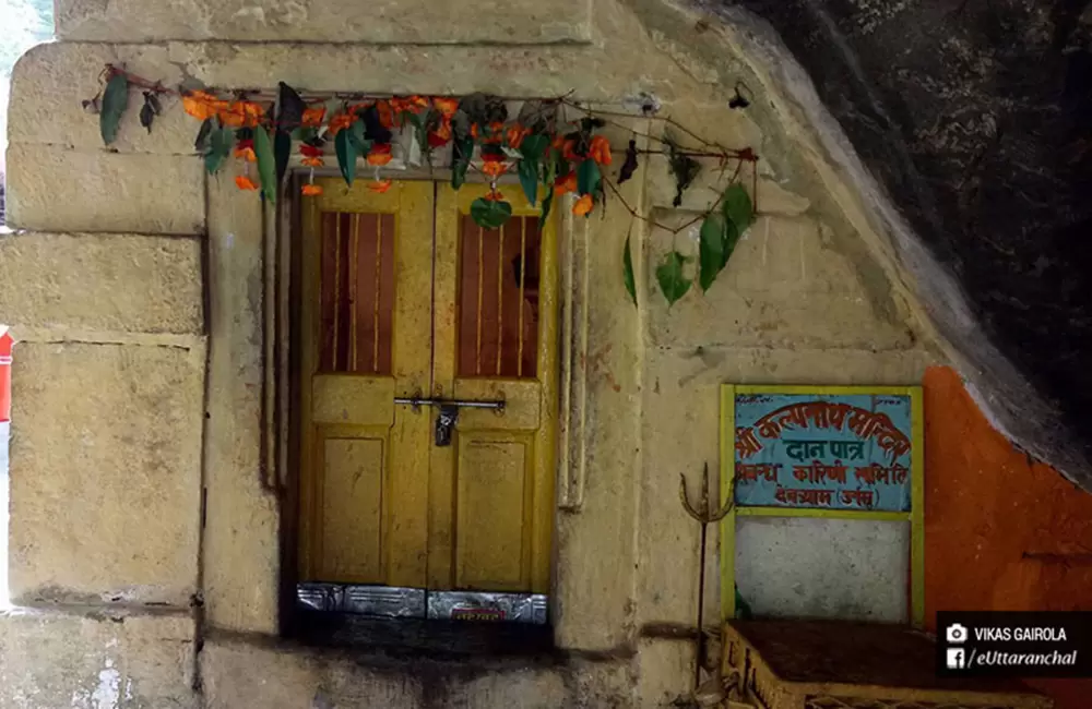 One of the door at Kalpeshwar Mahadev temple. Pic: Vikas Gairola/facebook