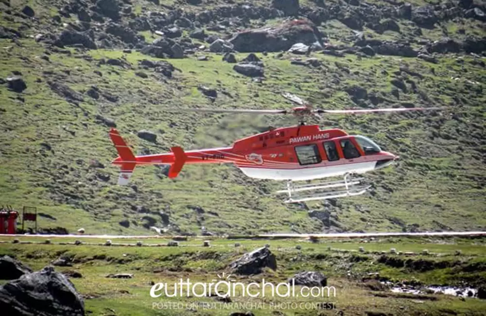 Pawan Hans a chopper service provider's Helicopter flying through Kedarnath valley near Kedarnath temple. Pic: Aniruddha Sharma