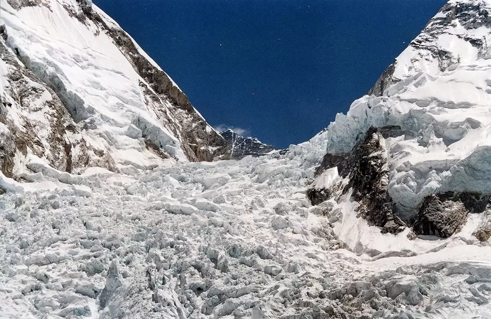 Khumbu Icefall from Glacier. Pic: Wikipedia