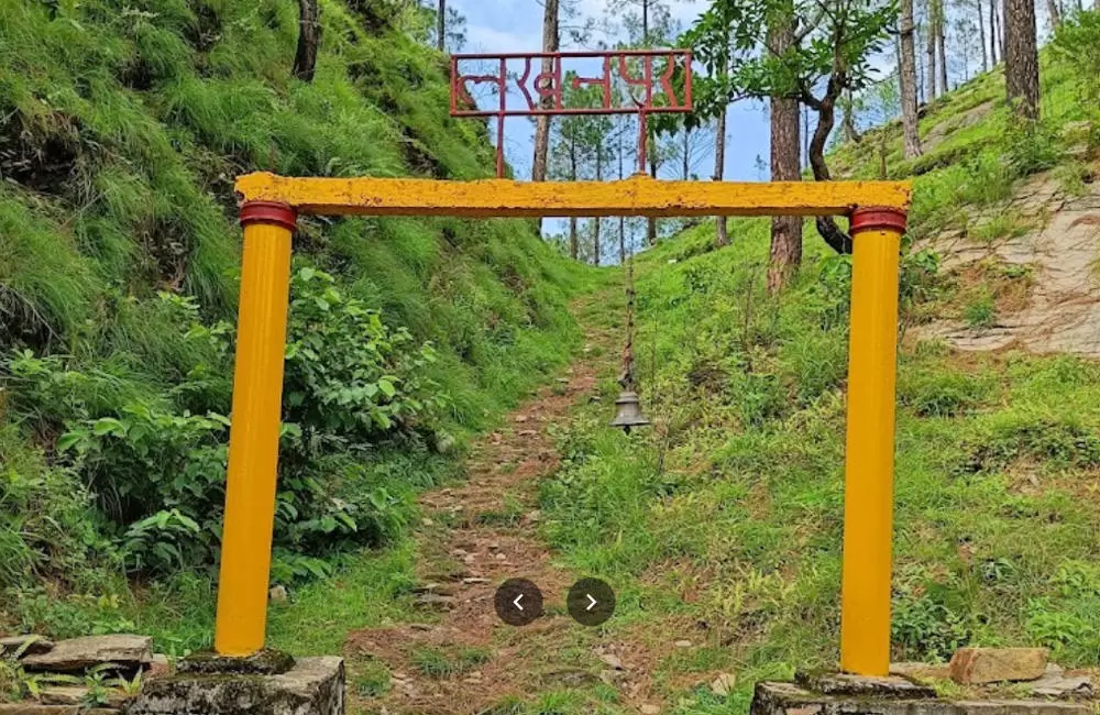 Hiking start point to reach Lakhanpur Temple. Pic: Bharat