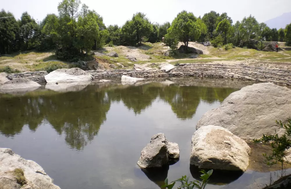 Maheshwari Kund. Pic: Milam Inn Hotel