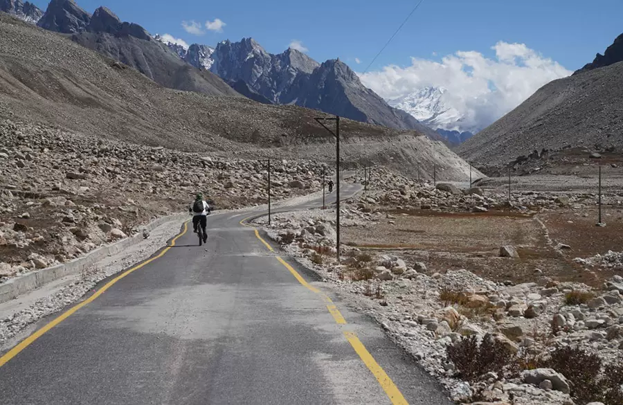 Mana Pass Road. Pic: Ajay Bhatt/ Facebook