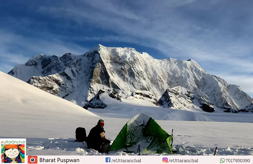 Camping with Chaukhamba Peaks at the Background. Pic: Bharat Puspwan