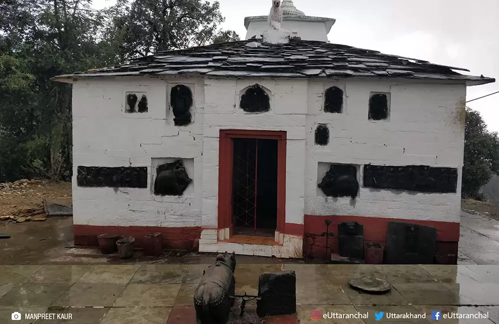 Pinakeshwar Temple Kausani Bageshwar.. Pic: Manpreet Kaur via eUttaranchal facebook