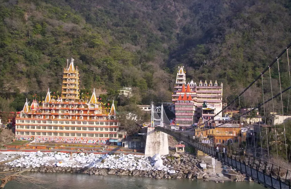 Raghunath Temple or Terah Manzil Temple at Rishikesh.. Pic: 4.bp.blogspot.com