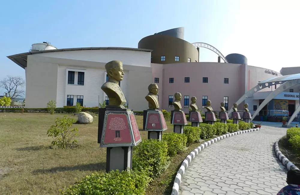 statues of eminent personalities outside Regional Science Centre Dehradun. Pic: eUttaranchal