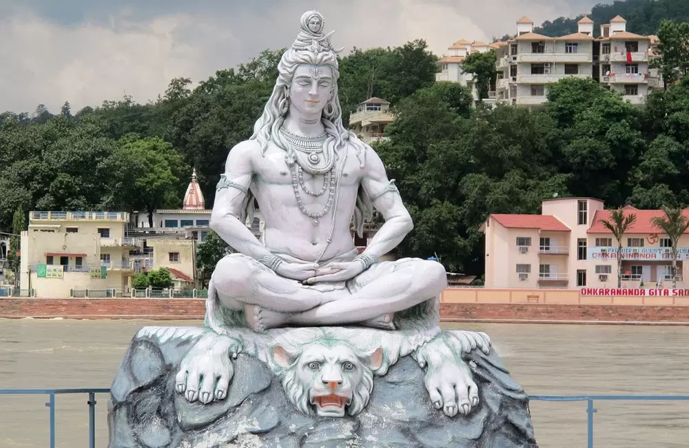 Lord Shiva Statue in Rishikesh. Pic: Pixabay: 1042098