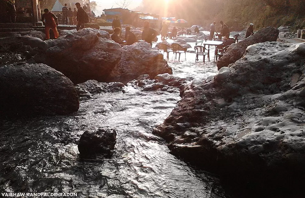 Guchuupani or Robbers cave, Dehradun. Pic: Vaibhaw Kandpal 