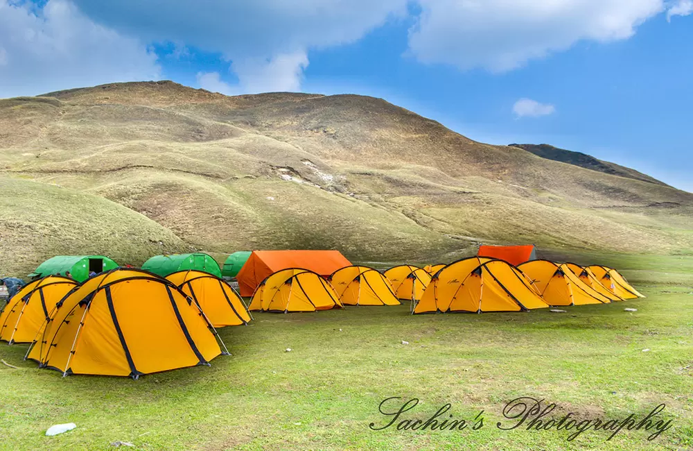 Trekkers camp at Roopkund trek. Pic: Sachin.kansal18 