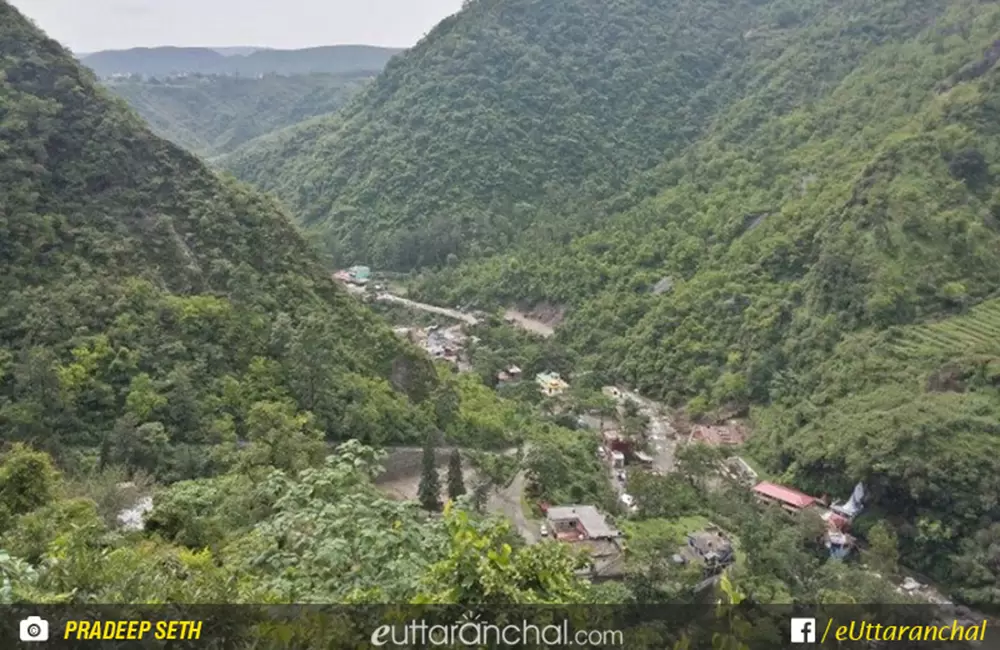 Aerial view of Sahastradhara, Dehradun.. Pic: Pradeep Seth/flickr