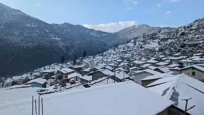 Snowfall in Uttarakhand - Latest Photo Gallery