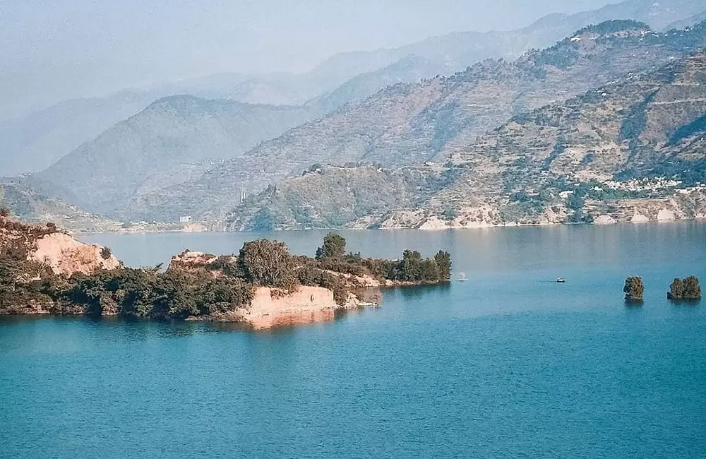 Tehri Lake. Pic: @pennytravelr