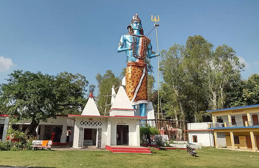 Vankhandi Mahadev Temple in Khatima. Pic: ArmouredCyborg