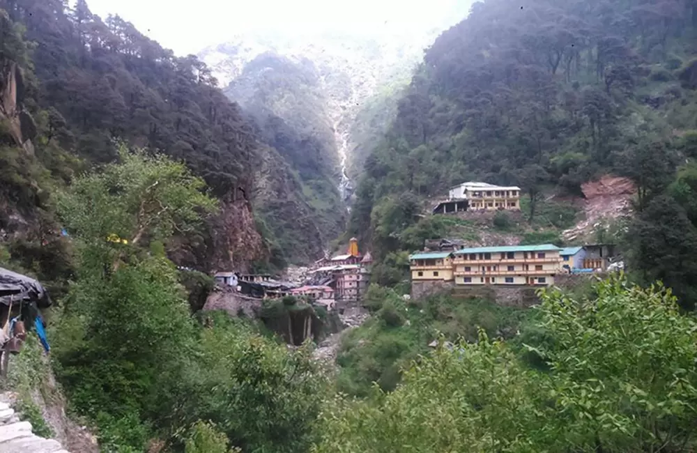 Yamnotri temple 300 mts ahead. Pic: Photo by Ritesh Pandey (Facebook)