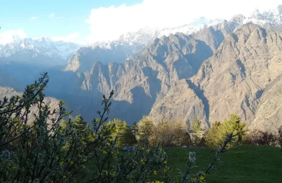 Mountain peaks in Auli as seen from GMVN TRH.