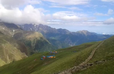 Stay in Meadows at Bakhuwabasa : Enroute to Ali Bedni Bugyal and Roopkund.