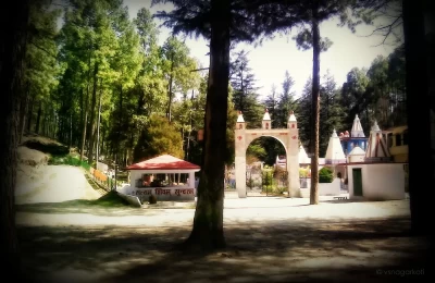 Binsar Mahadev Temple - A beautiful temple of lord Mahadev situated on Ramnagar- Ranikhet Road.