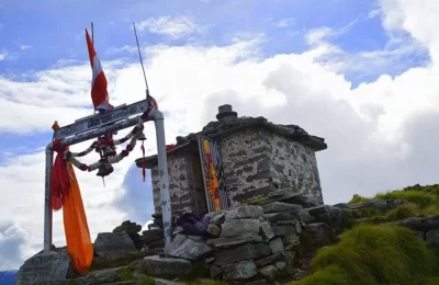 Chandrashila is summit of the Tungnath . It literally means 