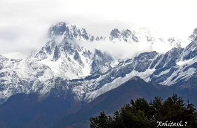 Januli Peak - This was taken on way to Dayara Bugyal. The breathtaking surroundings and the serenity of the place with majestic peaks on the front gives your soul ultimate peace.