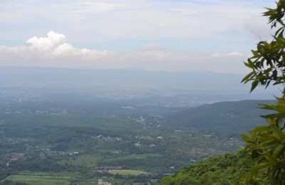 A beautiful view of Dehradun city, as seen from the Mussoorie road.