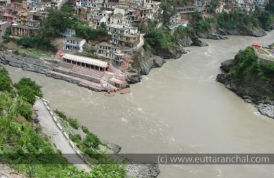 View of Ghat and Deoprayag from Rishikesh Road