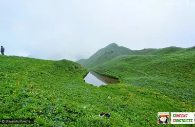 Small water pond near Darwa Pass