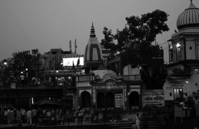 Har Ki Pauri Black and white photo