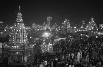 Night view of Har ki Pauri Haridwar.