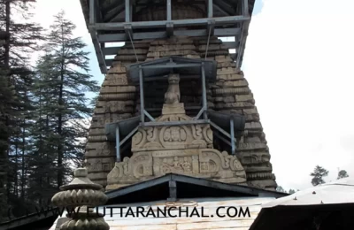 Top of main temple of Jageshwar