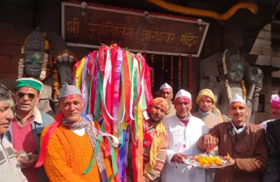 Holi celebrations in Jageshwar Temple Complex